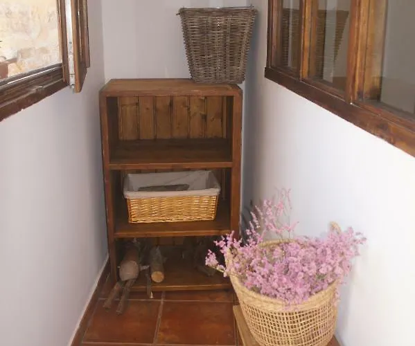 Ollerias Tatil Evi *